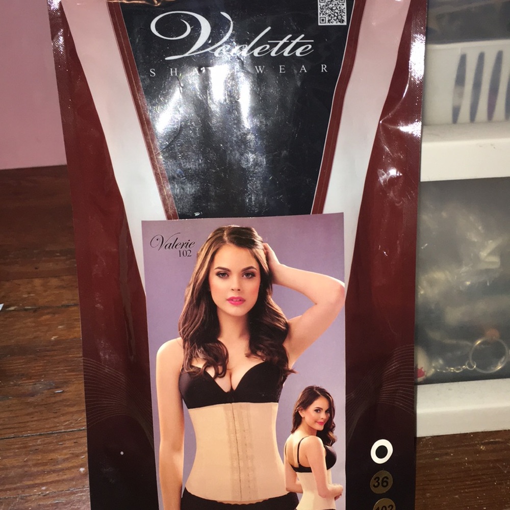 NEW!! Vedette Colombian shape wear